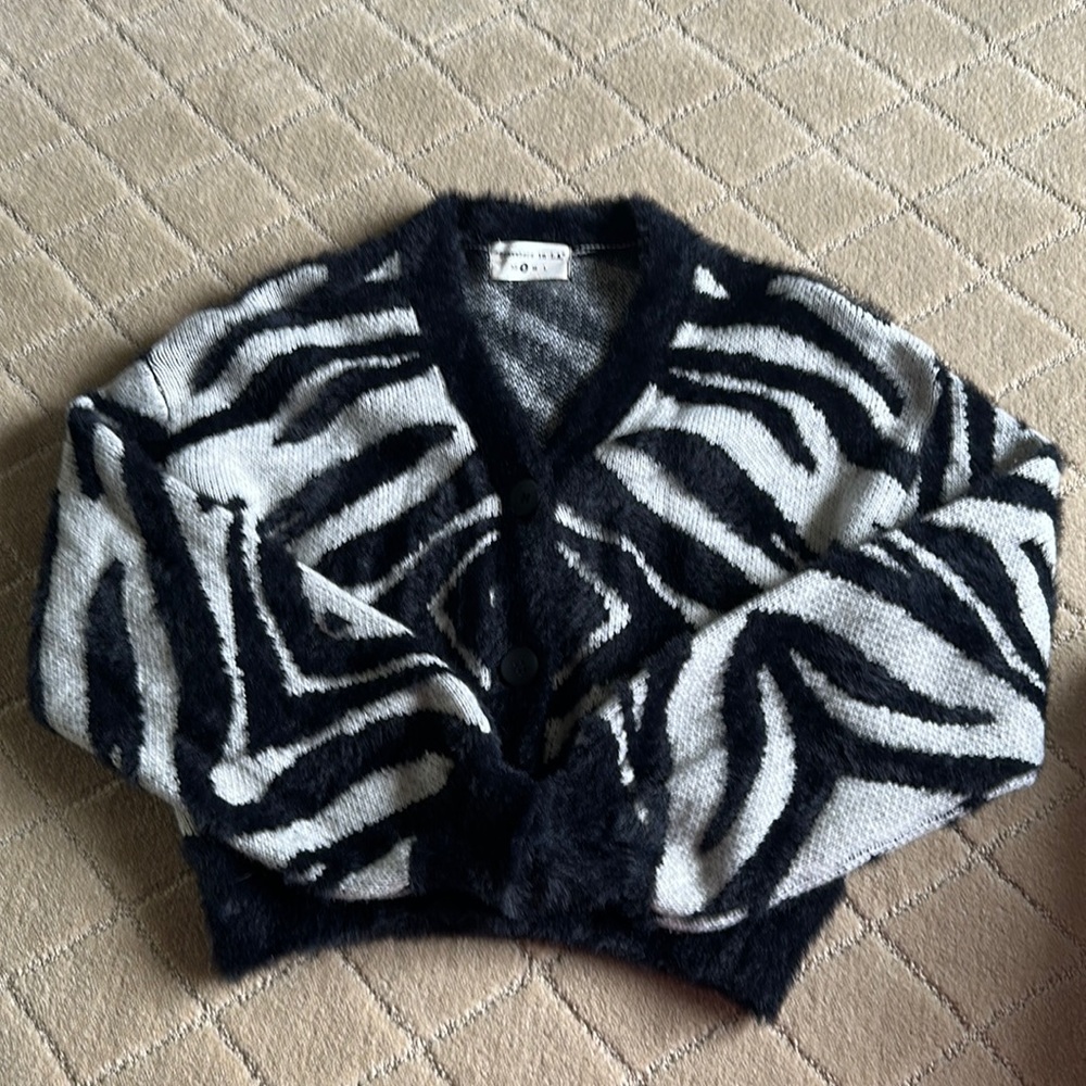 Cropped cardigan